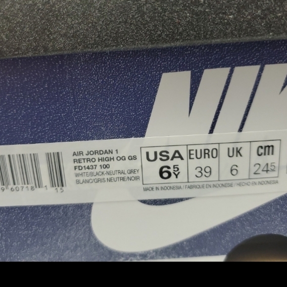 Jordan 1 "RARE AIR" - Picture 4 of 4